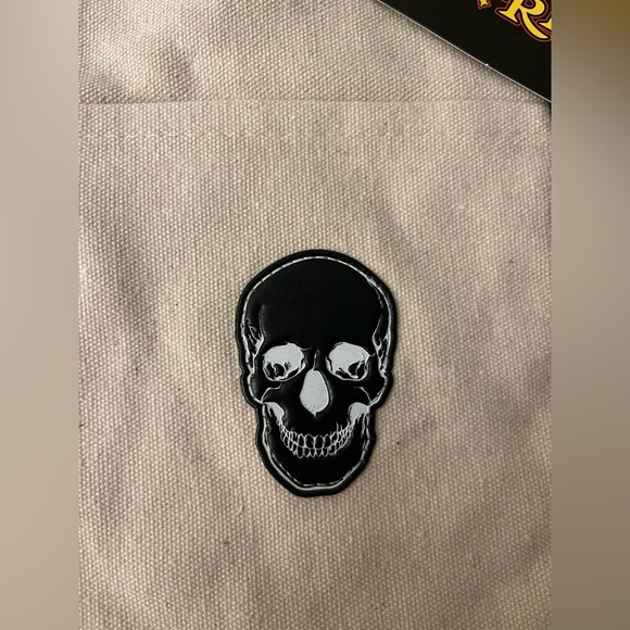Spirit Halloween mini canvas tote bag black skull NWT - Picture 4 of 4